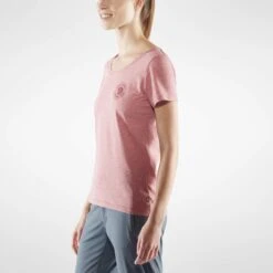 FJÄLLRÄVEN 1960 LOGO T-SHIRT W Damen - T-Shirt 12 FJÄLLRÄVEN 1960 LOGO T-SHIRT W Damen - T-Shirt -CasualPro Verkäufe 5637912129 d 1960 logo tshirt w fjaellraeven 24 1